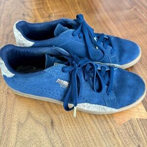 PUMA Match Shoes In Suede Navy And Gold Snake Skin Accents - Like New, S…